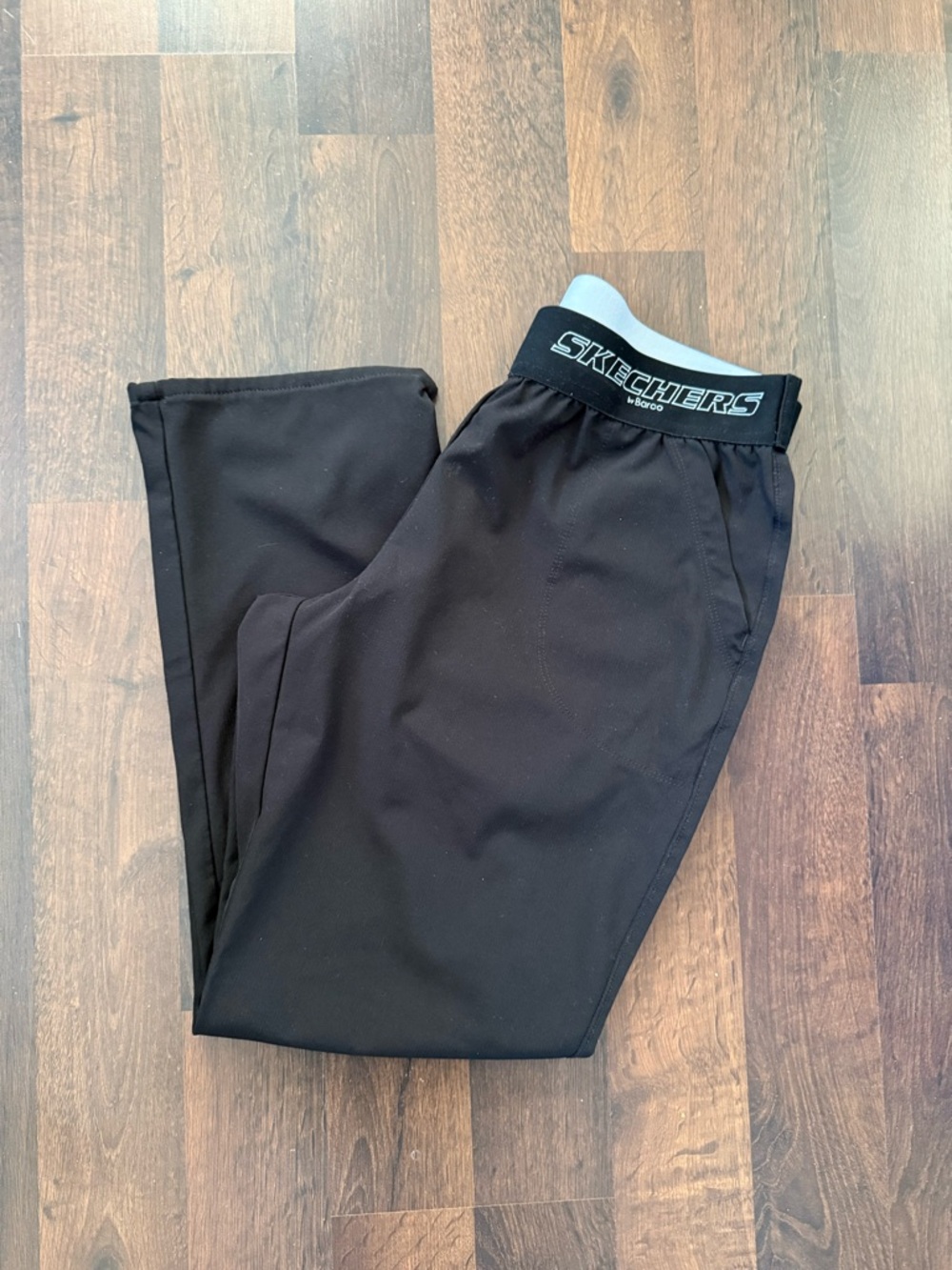 Skechers Women Black Active Pull-On Scrub Bottoms